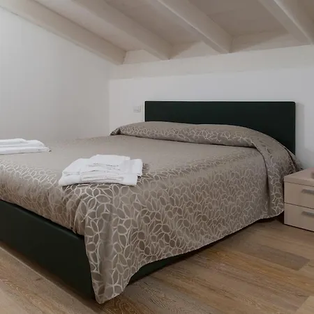 Halldis Appartement Sirmione